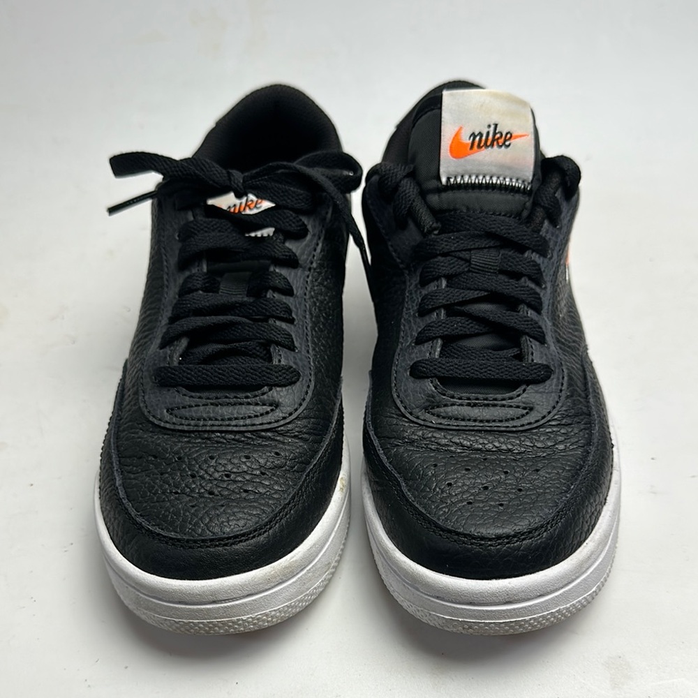 Nike Women’s Nike Court Vintage Premium Sz 7 PreOwned - Picture 4 of 6